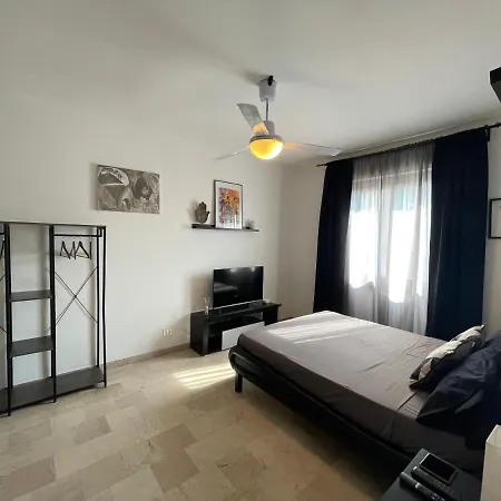 Appartamento Milano דירה *